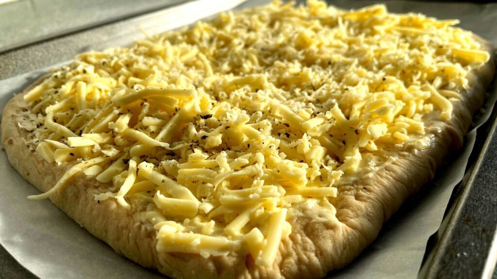 Cheesy Garlic Bread G8