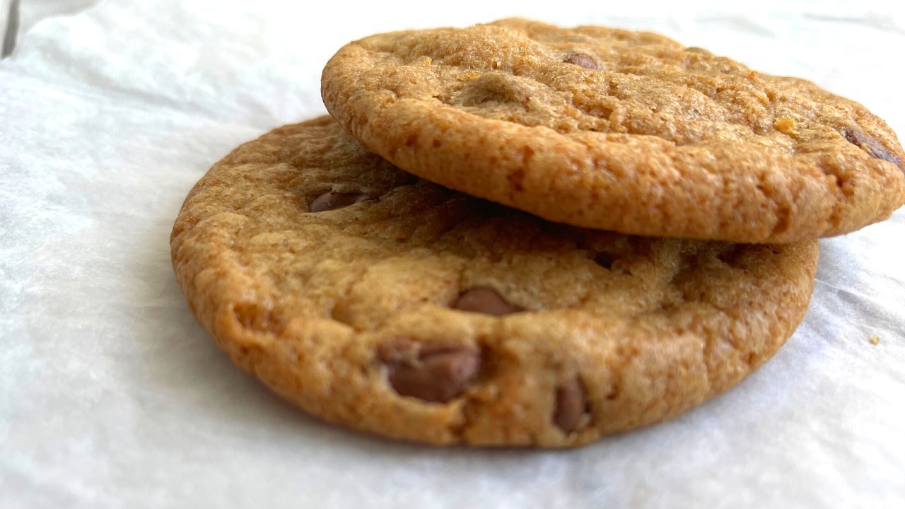 Thin and Crispy Chocolate Chip Cookies