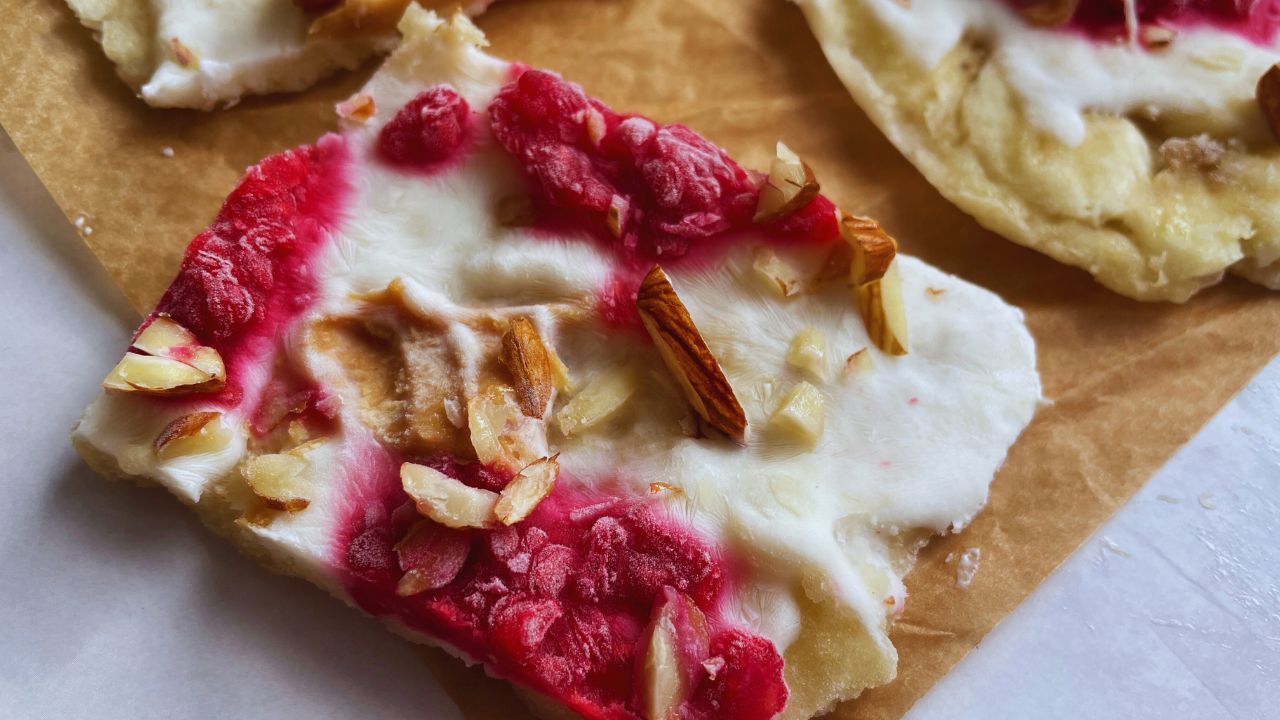 Frozen Yogurt Bark