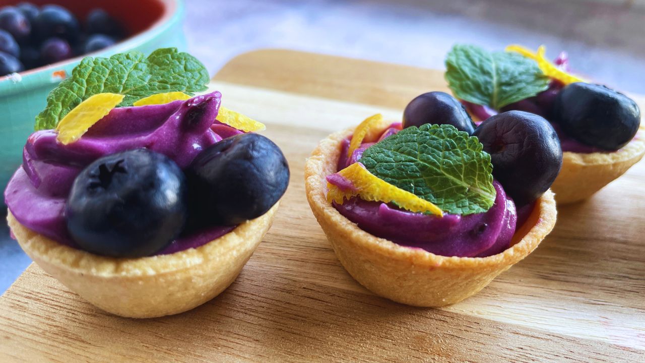 Blueberry Cream Cheese Tarts 3167