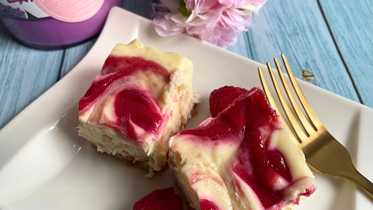White Chocolate Raspberry Cheesecake