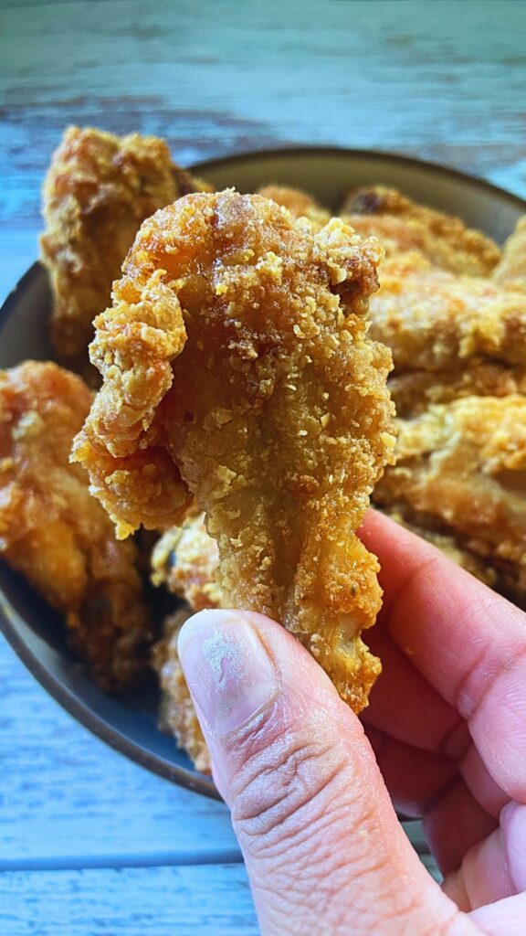 Close up shot of Air Fryer Crispy Chicken Wings