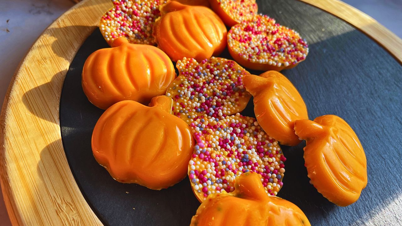 Homemade Halloween Kids Chocolate Treat Thumbnail