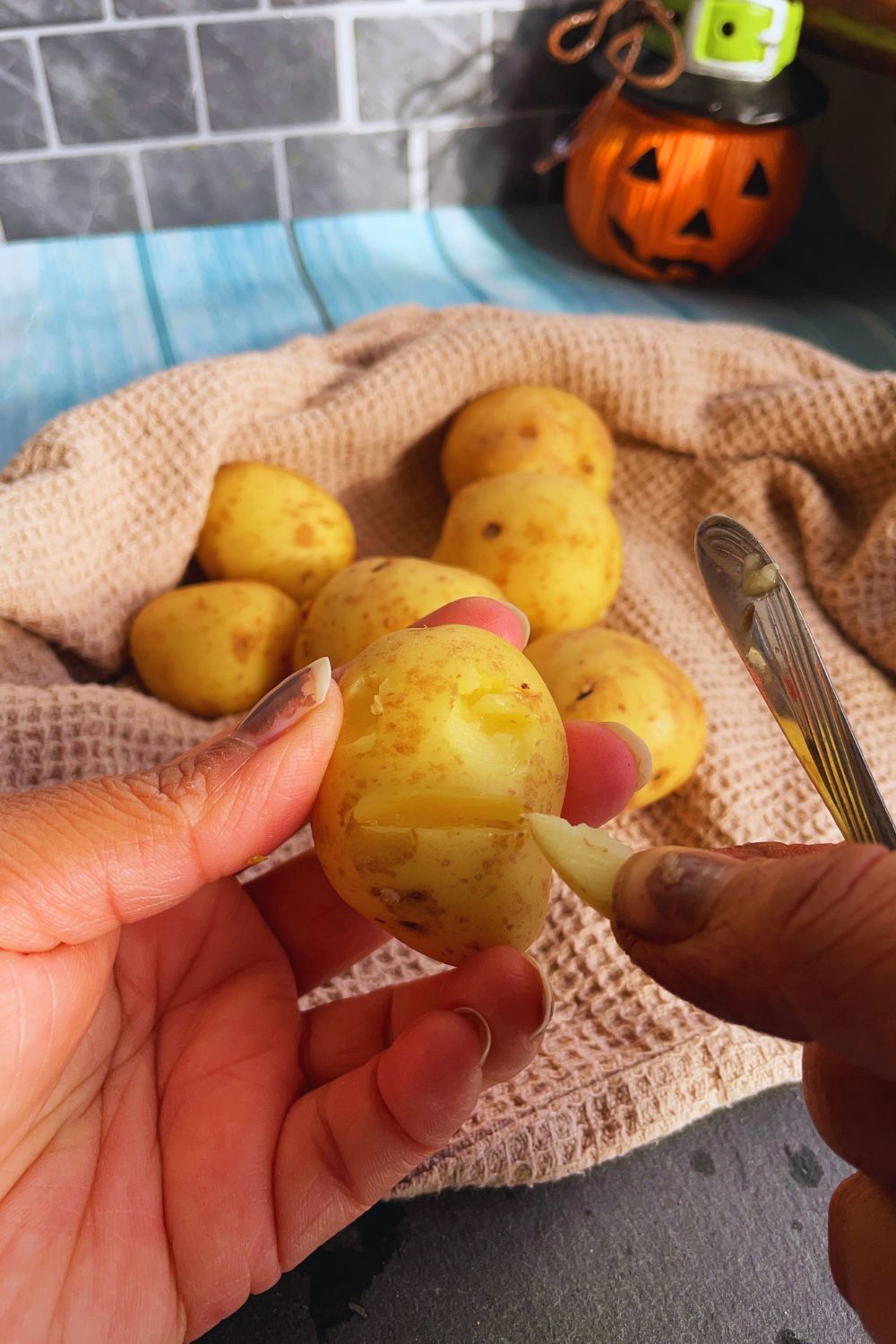 How to make Halloween Shrunken Potato Heads Step 3